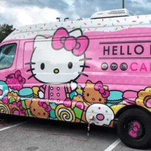 Food truck (camión de comida) de Hello Kitty